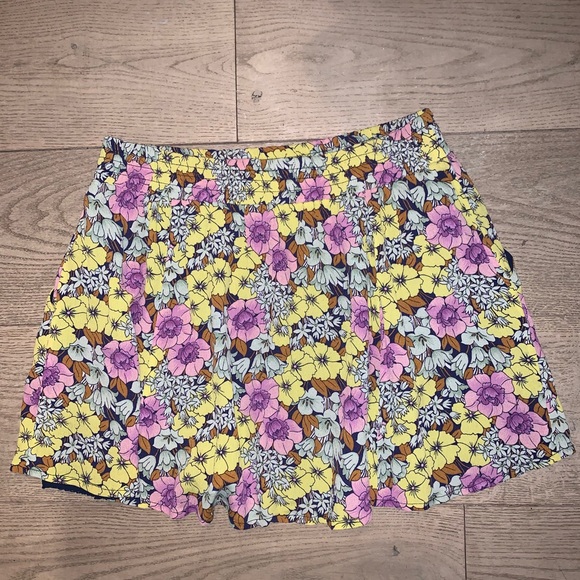 Anthropologie Dresses & Skirts - Anthropologie leifnotes petunia floral skirt